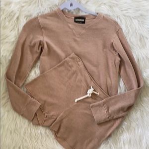 Monrow pullover and short set NWOT